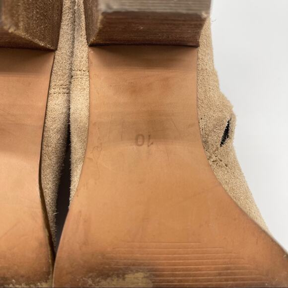 Madewell, Suede Ankle Bootie, Size 10, 3" Heel. Excellent condition! - Picture 8 of 9